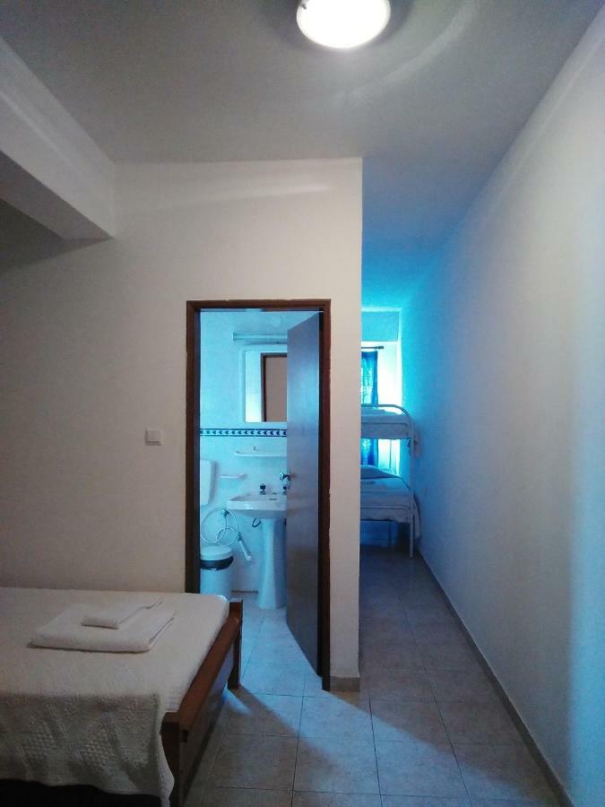 Residencial Espadinha Quarteira Zimmer foto